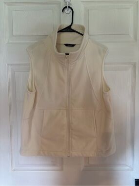 Cream Crop Fleece Zip Vest